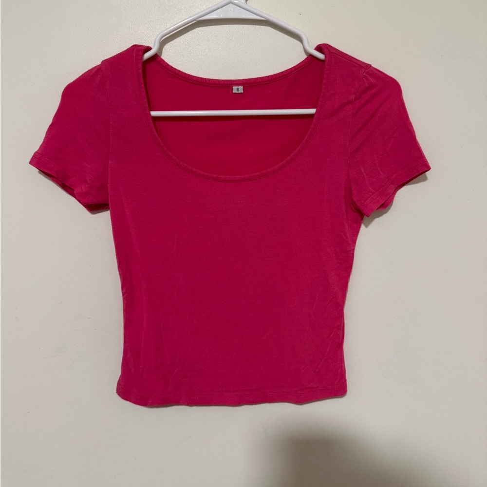 Fitted Scoop Neck Crop Top - Hot Pink